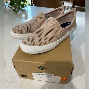 Size 8 Sperry Women's Crest Twin Gore Perforated Slip On Sneakers